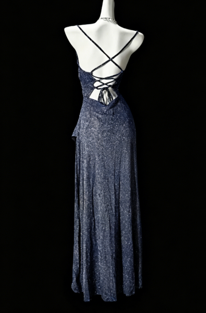 Einfaches, eng anliegendes langes Abendkleid aus Satin mit Spaghettiträgern in Marineblau, Ballkleid DP05723