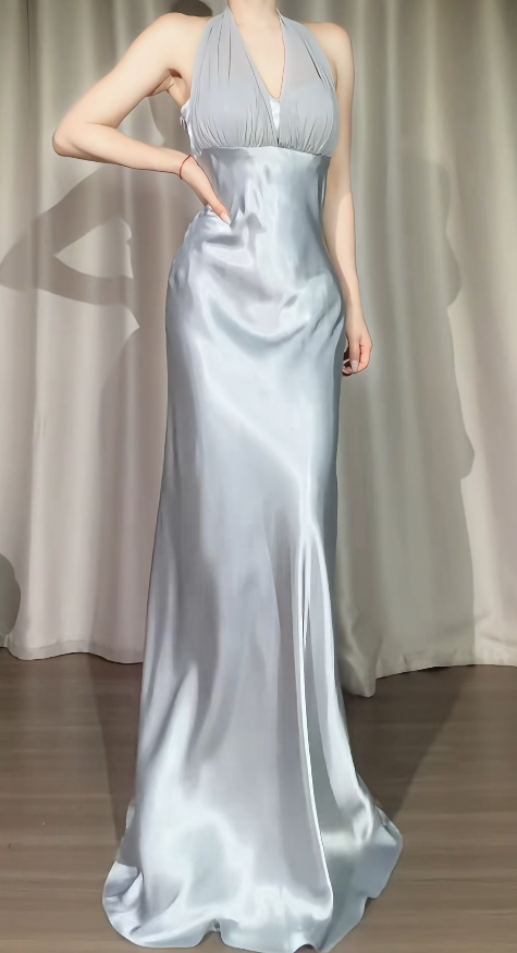 Einfaches, langes Satin-Abendkleid mit Neckholder in Grau Ballkleid DP05726