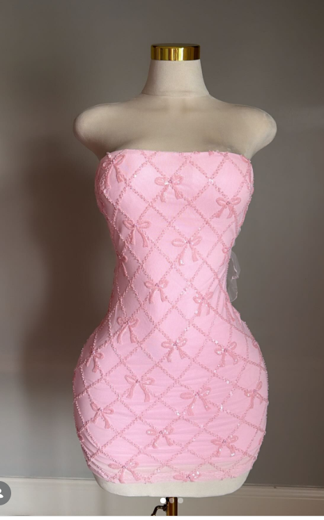 Glamouröses pinkes Geburtstagskleid, trägerloses Etui-Cocktailkleid mit Perlen und Tüll, Heimkehrkleid DP05782