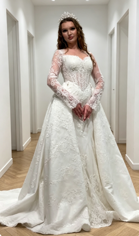 Modest Sweetheart A-Line Wedding Dress Lace Applique Bridal Gown White Bridal Dress DP05826