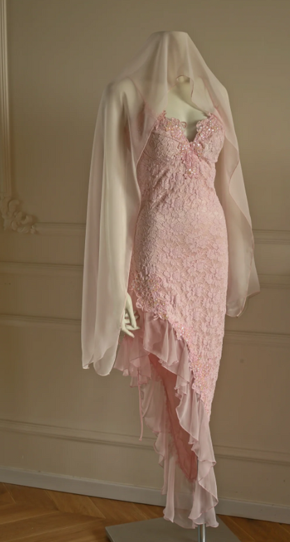 Schickes kurzes rosafarbenes Homecoming-Kleid Spaghetti-Träger Etui Spitze Geburtstagskleid Ärmelloses Partykleid DP05853