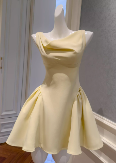 Schickes aprikosenfarbenes kurzes Homecoming-Kleid, A-Linien-Chiffon-Geburtstagskleid, ärmelloses Partykleid DP05860