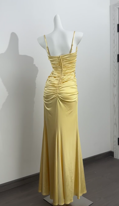 Elegantes gelbes Ballkleid mit Spaghettiträgern, figurbetont, aus Satin, langes Abendkleid DP05884