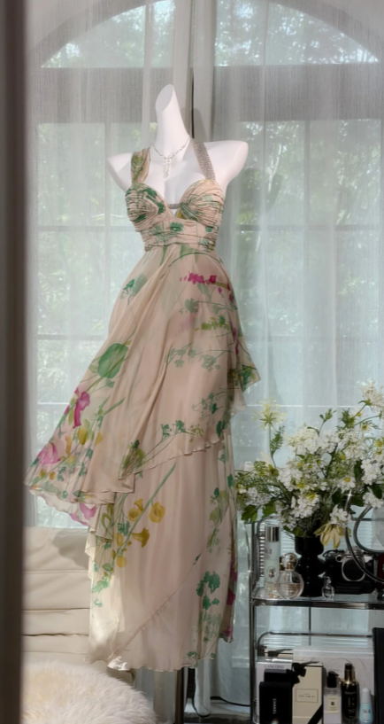 Elegantes Blumen-Abschlussballkleid Neckholder-Scheide Chiffon Langes Abendkleid DP05890