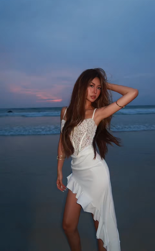 Sexy White Summer Dress Spaghetti Straps Sheath Lace Vacation Dress DP05927
