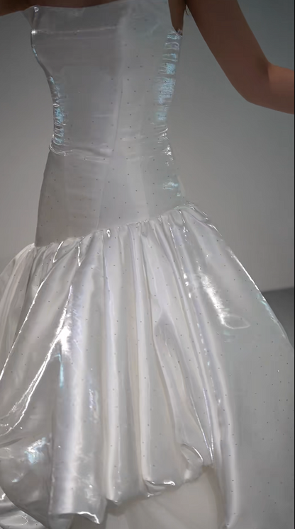 Robe de mariée élégante blanche bustier ligne A en satin DP06012