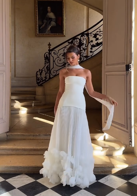 Élégante robe de mariée blanche bustier coupe A-line en tulle DP06015