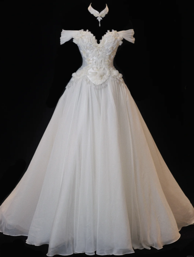 Robe de mariée chic blanche fourreau à épaules dénudées robe de mariée en tulle DP06018