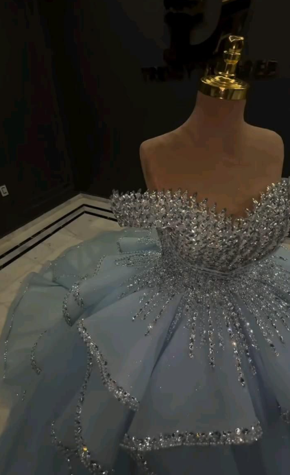 Gorgeous Off-shoulder Ball Gown Tulle Quinceanera Dress Blue Sweet 16 Dress DP06050