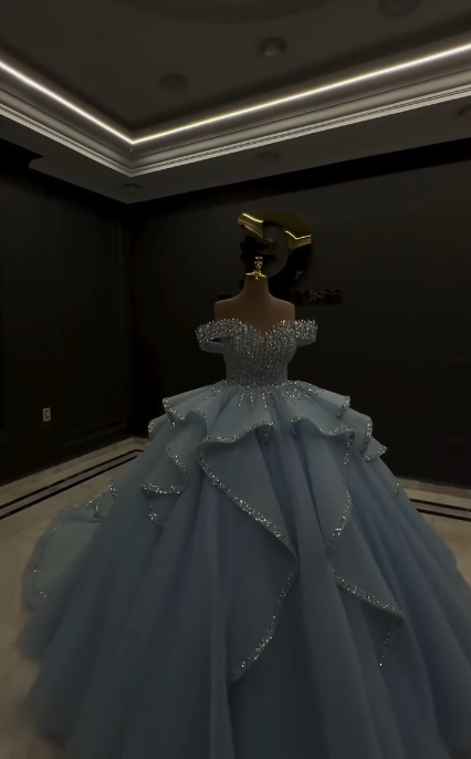 Gorgeous Off-shoulder Ball Gown Tulle Quinceanera Dress Blue Sweet 16 Dress DP06050
