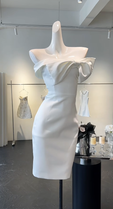 Fashion White Birthday Dress Strapless Hoco Dress Sheath Satin Graduation Party Dress DP06063