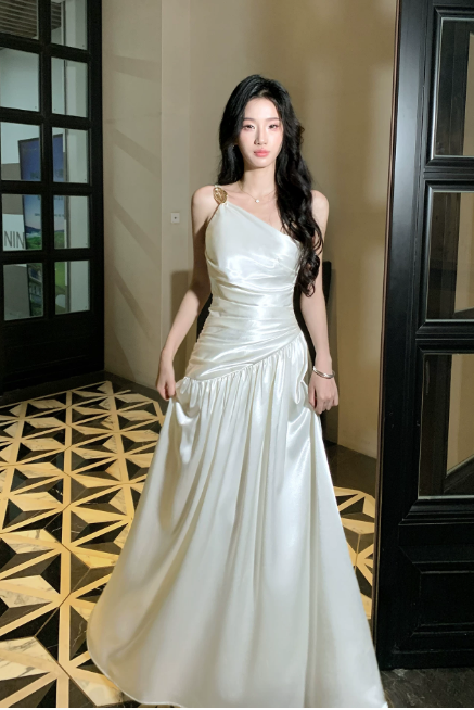 Glamouröses, schulterfreies Etuikleid aus Satin, langes Abendkleid, weißes Ballkleid DP06107