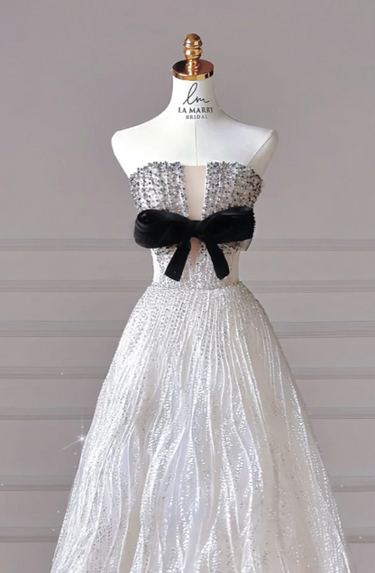 Modest Strapless White Wedding Dress Tulle Bridal Dress A-Line Bridal Gown DP06121