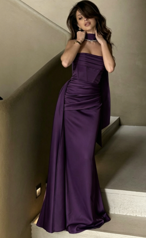 Elegantes langes Abendkleid in Tiefviolett aus Satin, Etuikleid, formelles Kleid DP06135