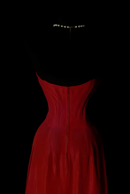 Einfaches rotes langes Abendkleid aus Chiffon im Meerjungfrauen-Stil, festliches Kleid DP06140