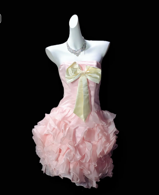 Mode Pink Hoco Kleid Trägerloses Chiffonkleid für Partys Eng Anliegendes Geburtstagskleid DP06152