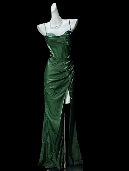 Elegantes dunkelgrünes, formelles Etuikleid mit Spaghettiträgern für Partys aus Satin mit Schlitz DP06168