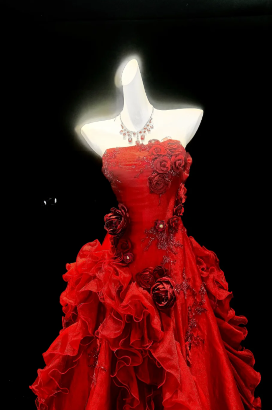 Feenhaftes rotes Ballkleid Trägerlos A-Linie Tüll Langes Abendkleid DP06181