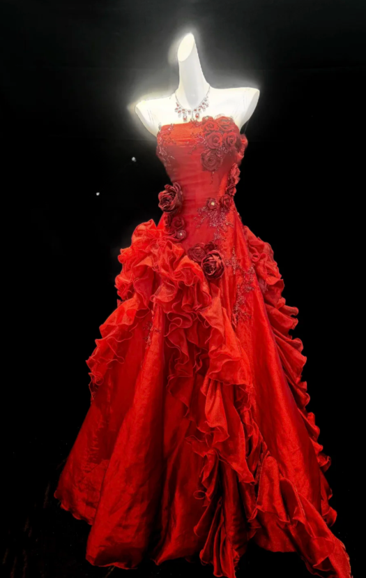 Feenhaftes rotes Ballkleid Trägerlos A-Linie Tüll Langes Abendkleid DP06181