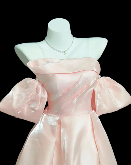 Glamouröses pinkes Geburtstagskleid, schulterfrei, A-Linien-Partykleid, Satin Hoco Kleid DP06194