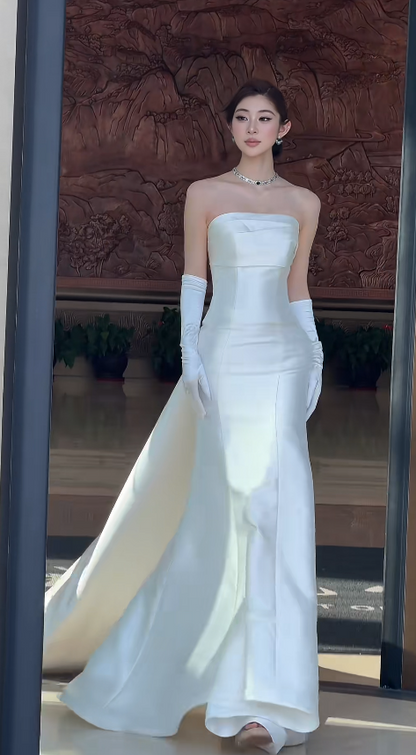 Robe de mariée fourreau simple sans bretelles Robe de mariée blanche en satin DP06221