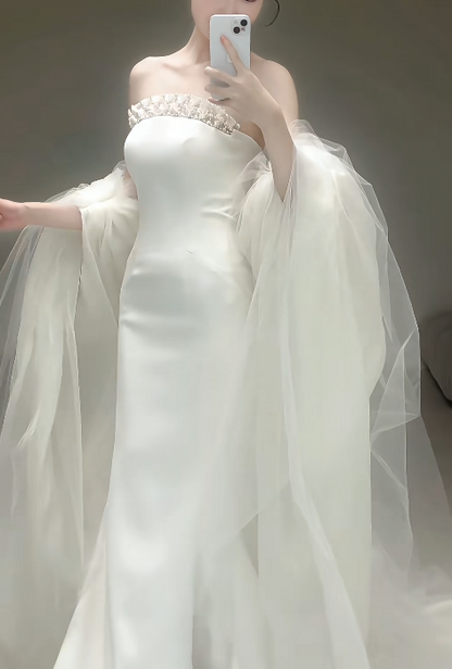 Einfaches trägerloses figurbetontes Brautkleid Weißes Brautkleid Chiffon-Brautkleid DP06223