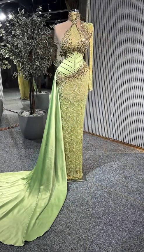 Robe de Soirée Vert Chic Fourreau Robe de Bal en Satin Perlé Robe de Cérémonie DP06251