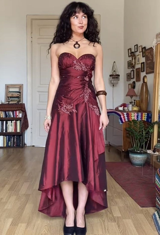 Robe de soirée longue satinée fourreau bordeaux chic avec décolleté en cœur Robe de bal DP06278