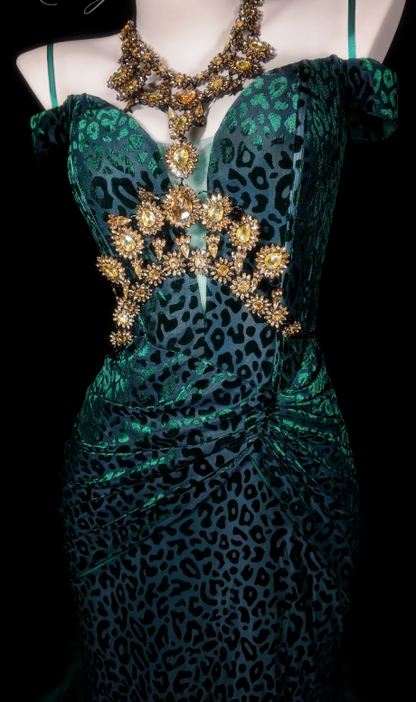 Robe de bal fourreau Glam Jade pour soirée en satin DP06332