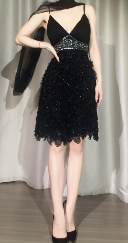 Modisches schwarzes Geburtstags-Kleid, Scheidenkleid ärmellos, Hoco-Kleid, Chiffon-Party-Kleid DP06358