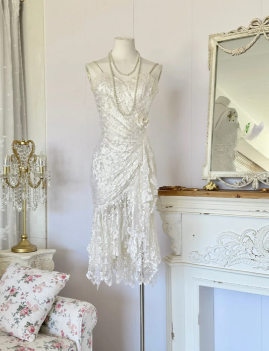 Elegantes weißes kurzes Ballkleid Spaghettiträger Etui Hoco Kleid Spitze Geburtstagskleid DP06388