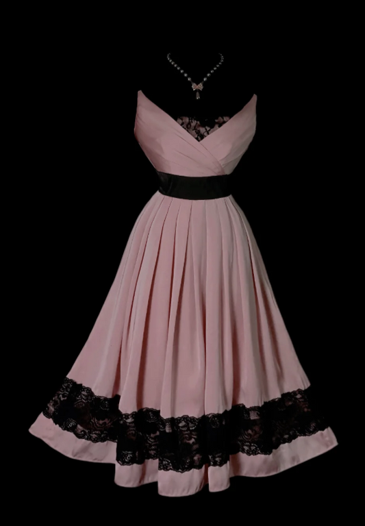 Elegantes rosa kurzes Ballkleid Herzförmiger Ausschnitt A-Linie Hoco Kleid Satin Geburtstagskleid DP06390