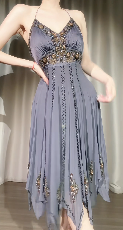 Elegantes rauchgraues kurzes Ballkleid Träger A-Linie Hoco Kleid Chiffon Geburtstagskleid DP06391