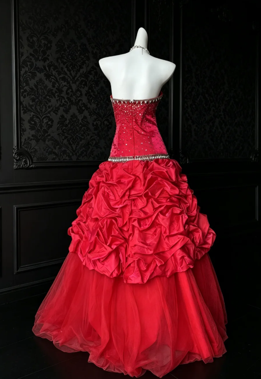 Wunderschönes rotes Ballkleid mit Herzausschnitt A-Linie Satin langes Abendkleid DP06403