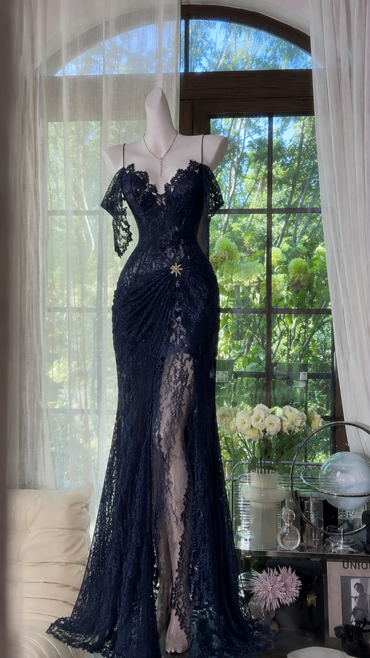 Robe de Soirée Fourreau Longue en Dentelle Bleu Marine Chic Bretelles DP06427