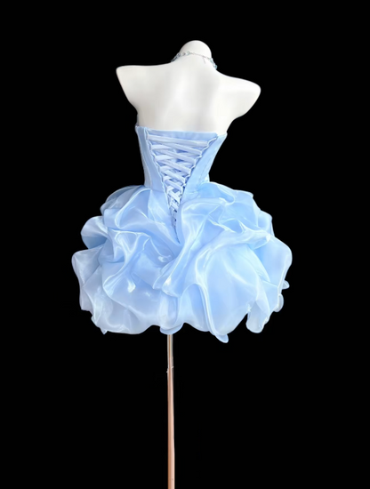 Hübsches blaues kurzes Homecoming-Kleid, trägerloses A-Linien-Geburtstagskleid, Chiffon-Partykleid DP06473