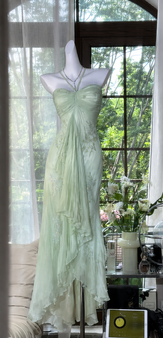 Wunderschönes weiches grünes Ballkleid Neckholder Etui Perlen Chiffon Langes Abendkleid DP06552