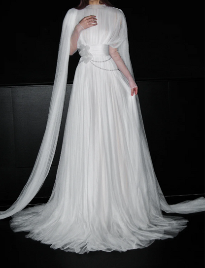 Elegantes, weißes Etui-Brautkleid aus Tüll für die Braut DP06626