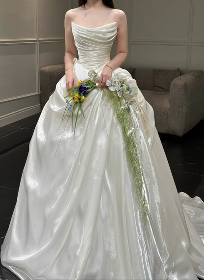 Elegantes weißes A-Linien Satin-Hochzeitskleid für die Braut DP06634