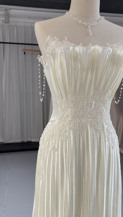 Elegantes, weißes Satin-Brautkleid in A-Linie für die Braut DP06635