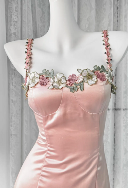 Elegantes kurzes, rosa Heimkehrkleid aus Satin, Etuikleid, 16. Geburtstagskleid DP06654