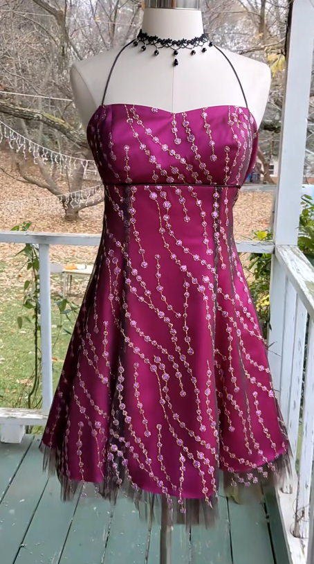 Glamouröses heißpinkes Geburtstagskleid Etui-Chiffon Perlenbesetztes Hoco-Kleid DP06853