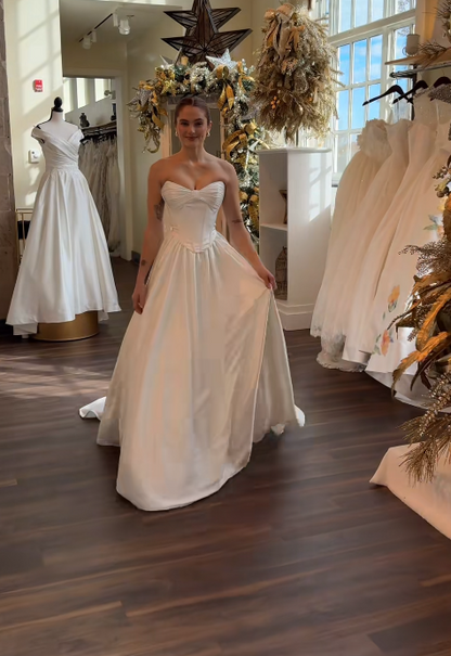 Simple A-Line Birdal Gown White  Wedding Dress DP06876