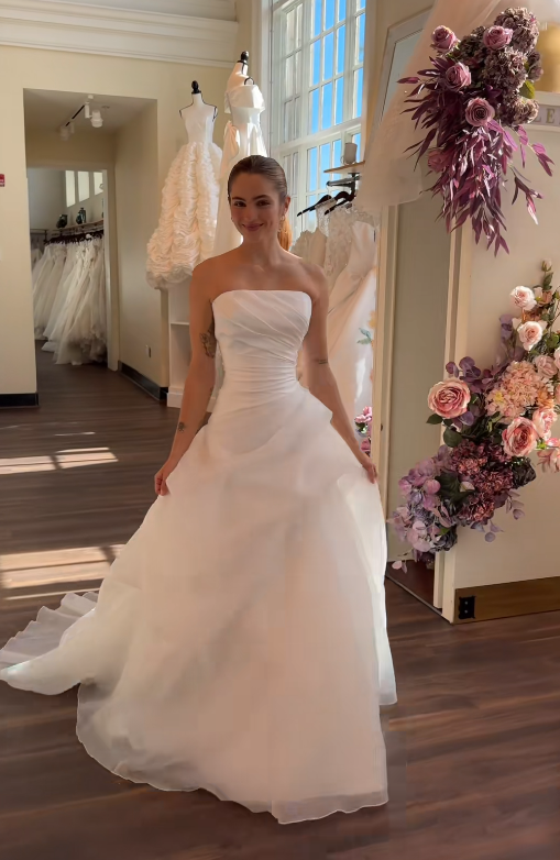 Simple A-Line Birdal Gown White Wedding Dress DP06881
