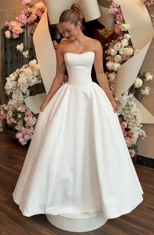 Simple A-Line Birdal Gown White Wedding Dress DP06884