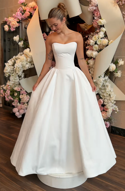 Simple A-Line Birdal Gown White Wedding Dress DP06884