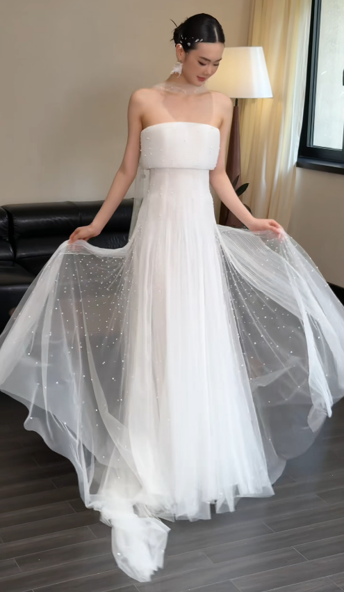 White Wedding Dress Sheath Tulle Bridal Gown DP06923