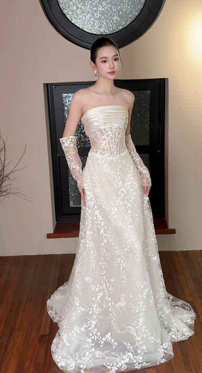 Simple White A-Line Tulle Lace Bridal Gown DP07002