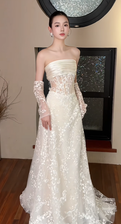 Simple White A-Line Tulle Lace Bridal Gown DP07002