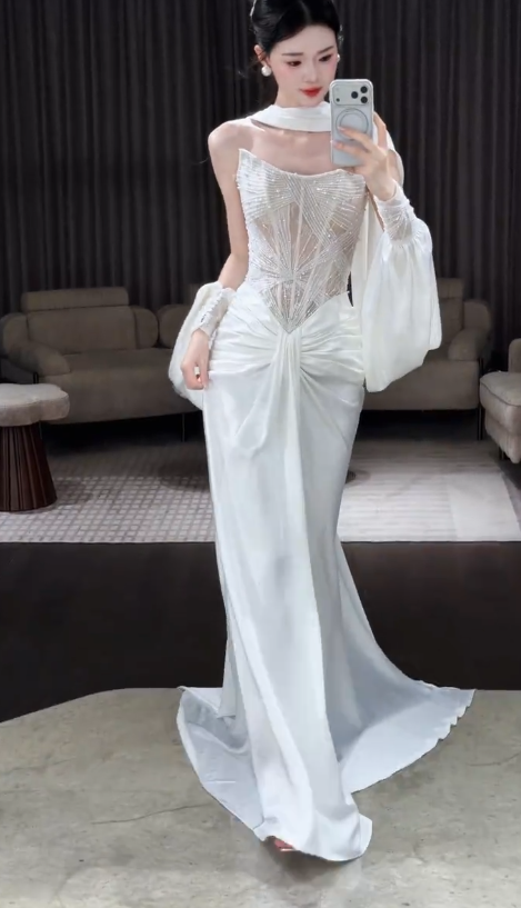 Simple White Sheath Satin Bridal Gown DP07005